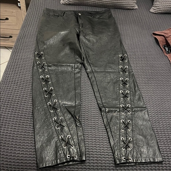 Pants Bundle - Picture 2 of 13